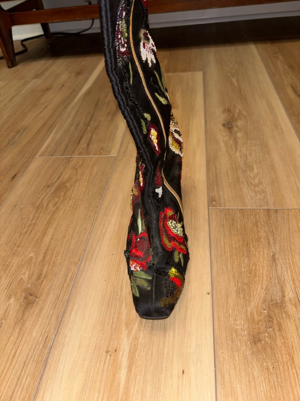 Rina Shah Vintage Beaded Floral Embroidered Black Satin Knee High Boots - Picture 3 of 14